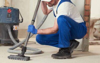 Wat zijn de risico’s van bouwstof op elektronica in huis?