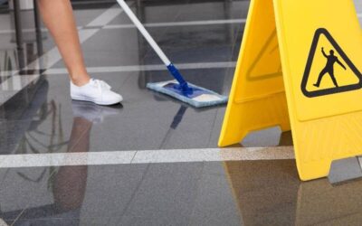 Wat omvat een periodieke schoonmaakdienst voor zakelijke ruimtes?